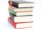 Fernstudium: Bücherstapel Quelle: Hermann/pixabay.com