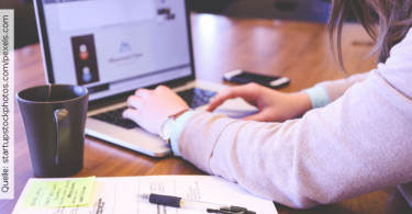 Werkstudent,Quelle: startupstockphotoscom/pexels.com