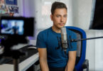 Influencer Recruiting_Mann vor Kamera