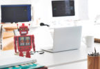 Chatbots_Roboter und Computer